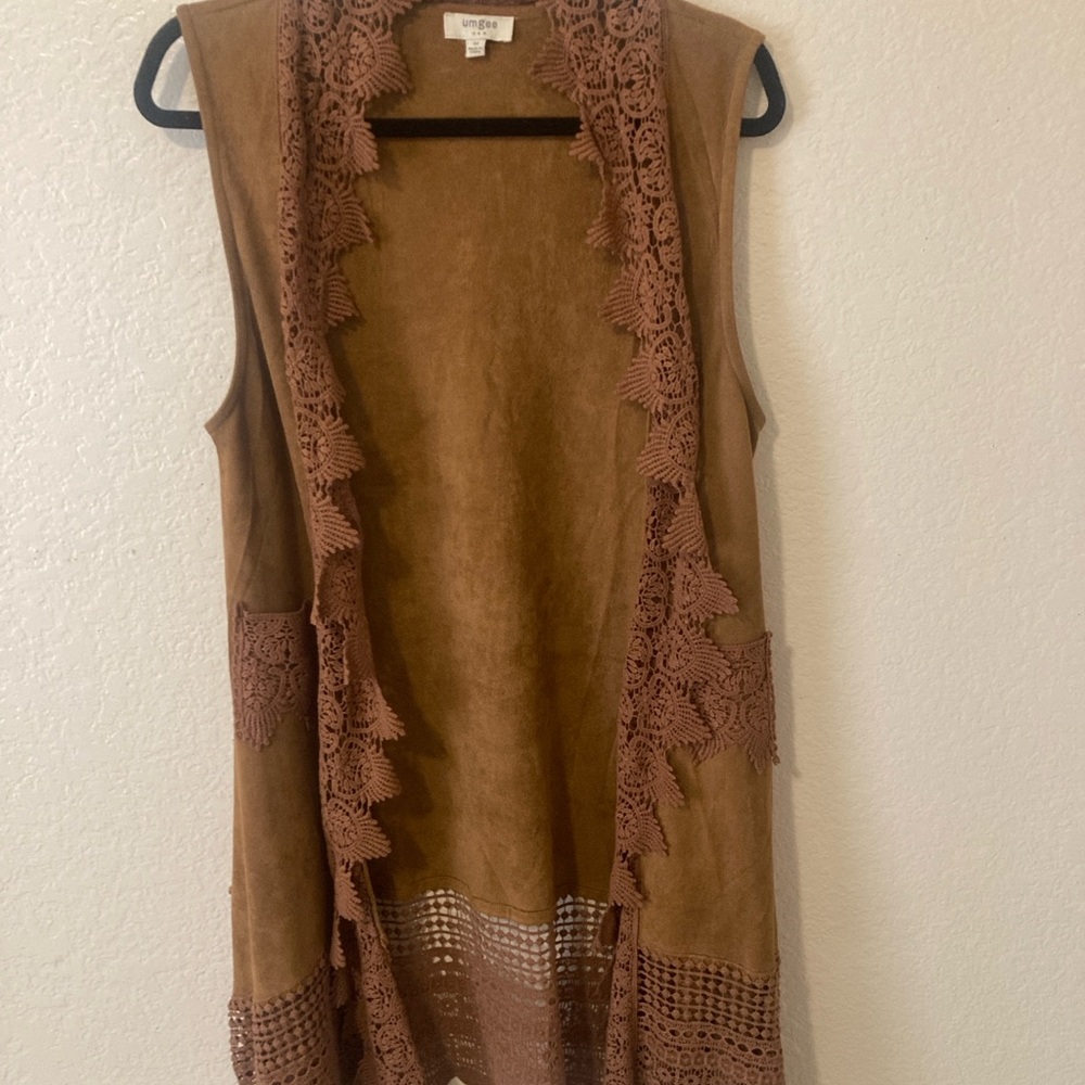Umgee Brown Crochet Trim Vest